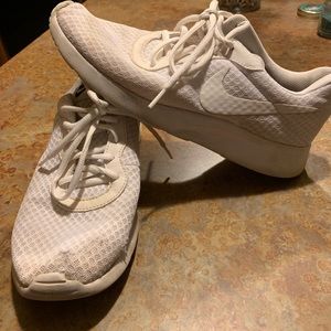 Nike women’s shoes